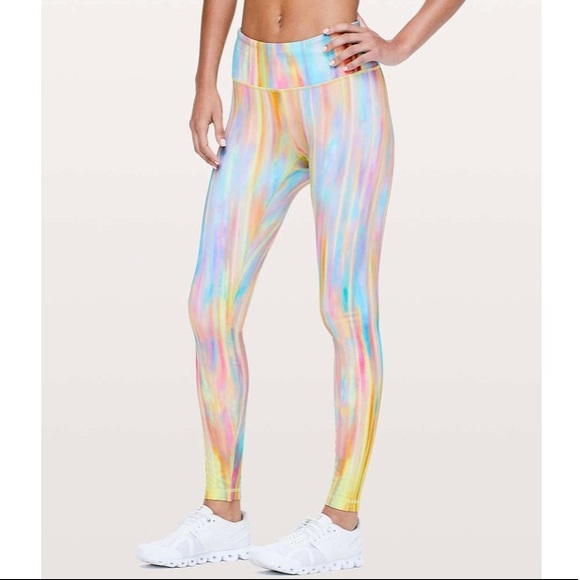 Lululemon Athletica Pants Jumpsuits Lululemon Seawheeze 28 Speed Wunder Tight Poshmark Sillouet in those skin tight leggings is more than okay to me. lululemon seawheeze 2018 speed wunder tight
